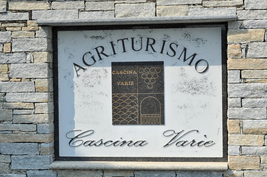 Agriturismo Cascina Varie Castagnito Buitenkant foto